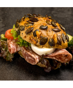 Kürbis-Apfel-Krusti - Salami-belegtes Brötchen